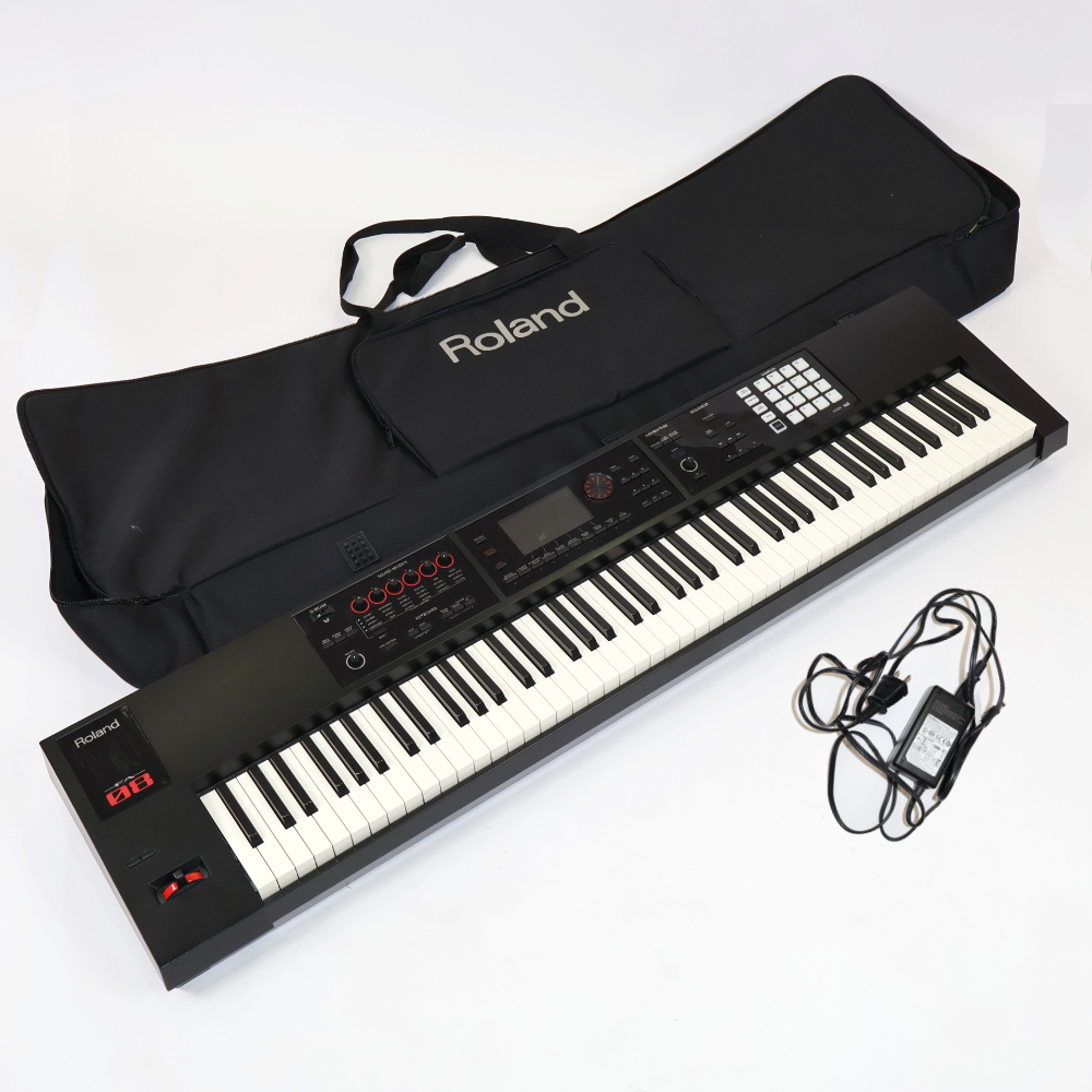 Roland 【中古】 ROLAND FA-08 Music Workstation シンセサイザー 88鍵