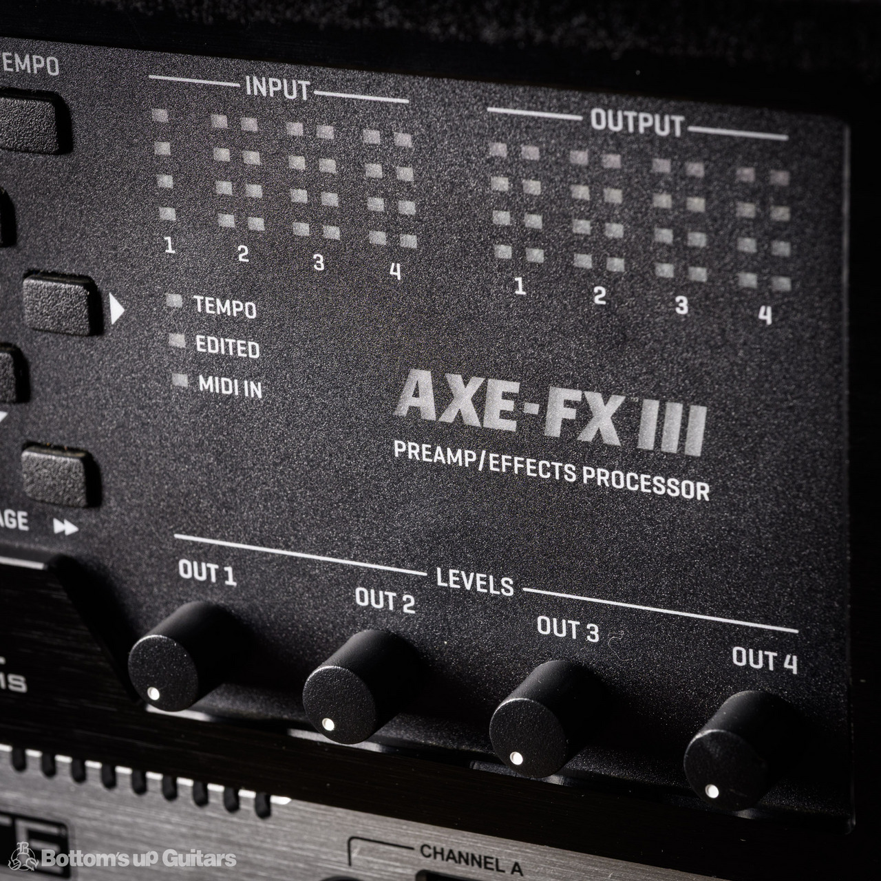 FRACTAL AUDIO SYSTEMS 即戦力SET!! Axe Fx III + FC-6 + EV-2 + FRACTAL AUDIO SYSTEMS 即戦力SET!! Axe Fx III + FC-6 + EV-2 +