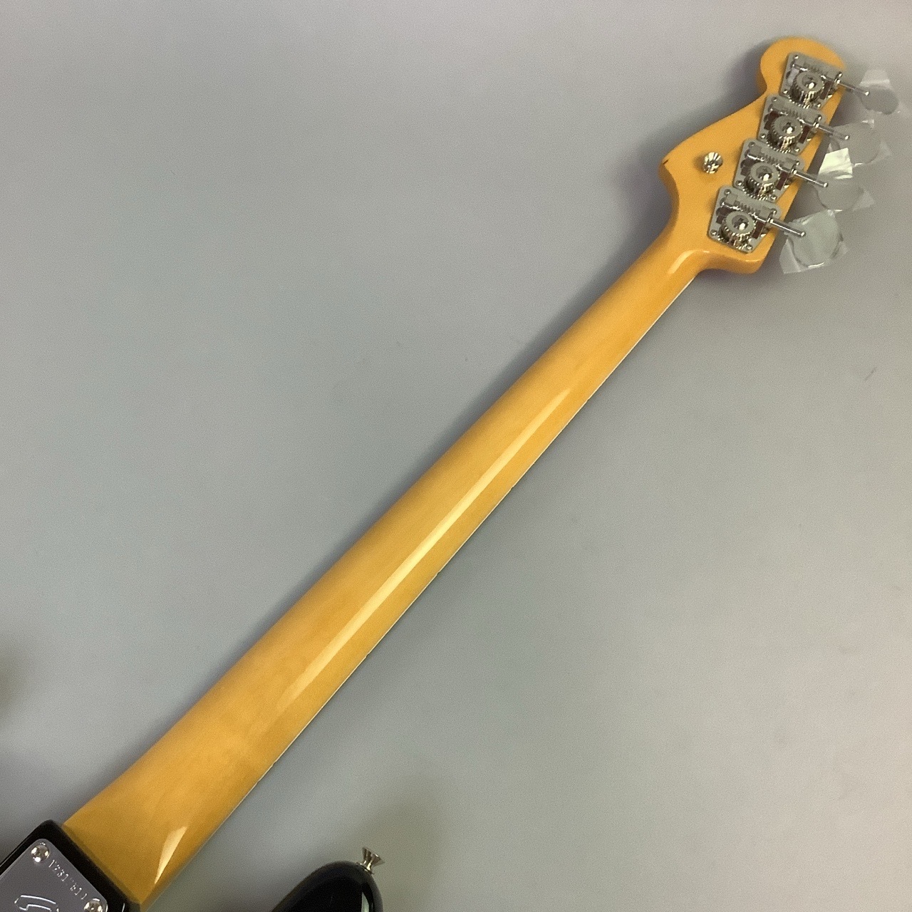 Fender American Vintage II 1966 Jazz Bass 3-Color Sunburst