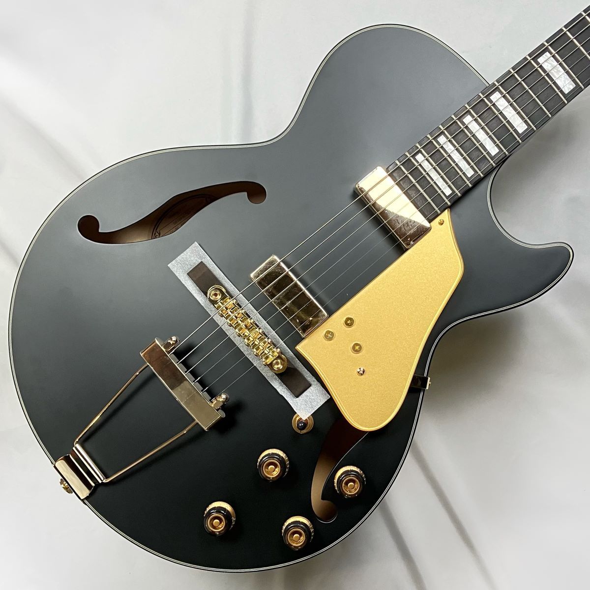 Ibanez AG85