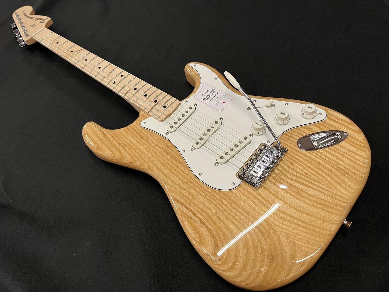 Fender MADE IN JAPAN TRADITIONAL 70S STRATOCASTER NATURAL（新品