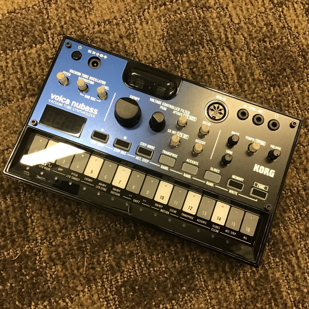 KORG volca nubass アシッドベースマシン（B級特価/送料無料）【楽器