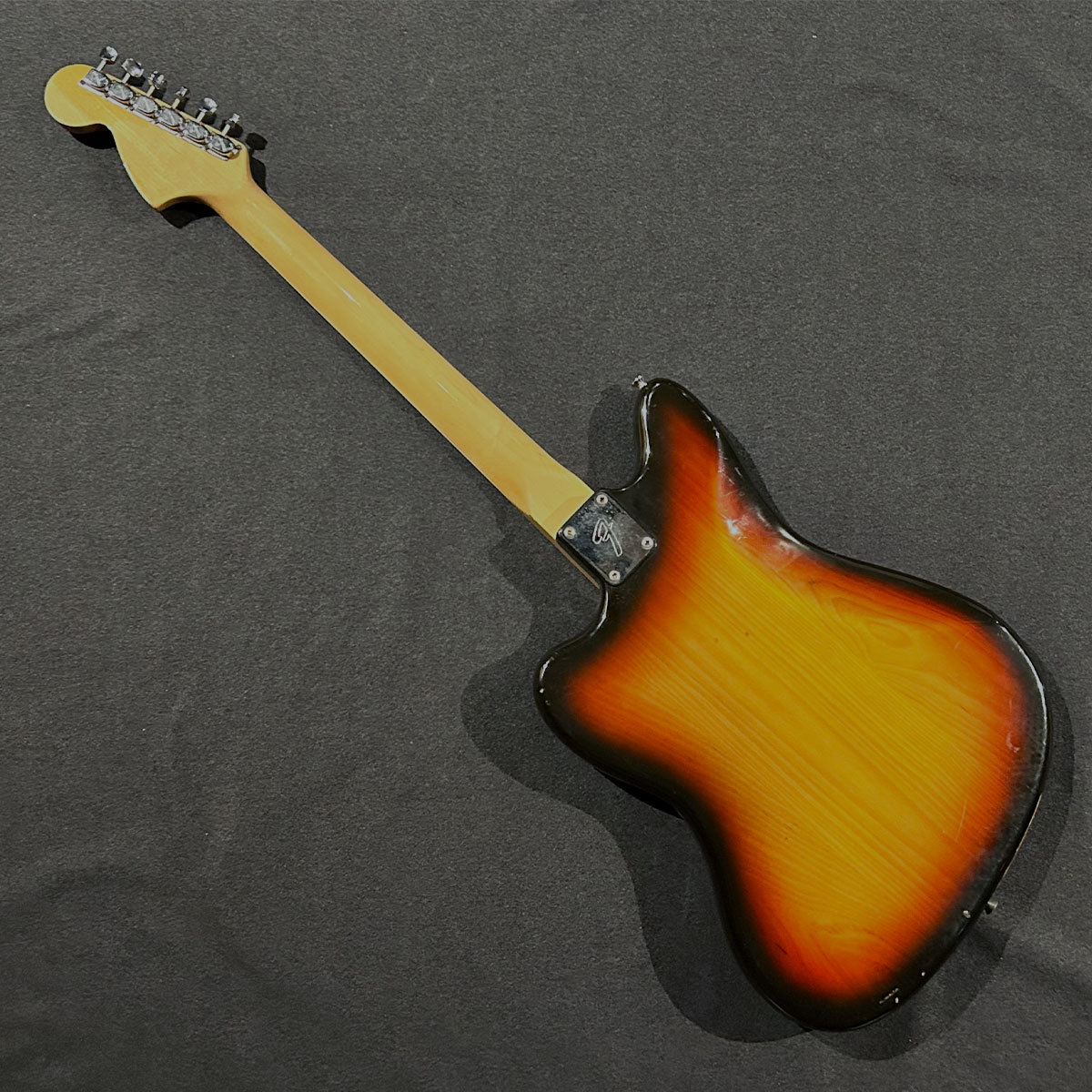 Fender 1977 Jazzmaster Sunburst（ビンテージ）【楽器検索デジマート】