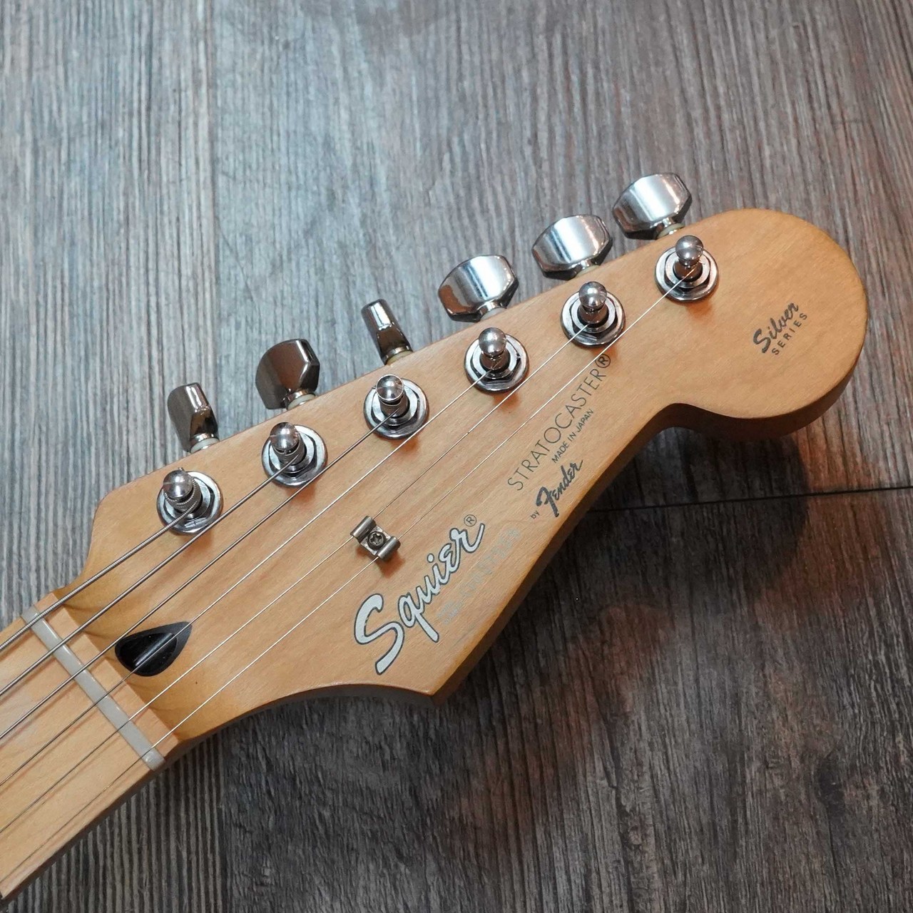 Squier by Fender SST-33 silver series Stratocaster Made in