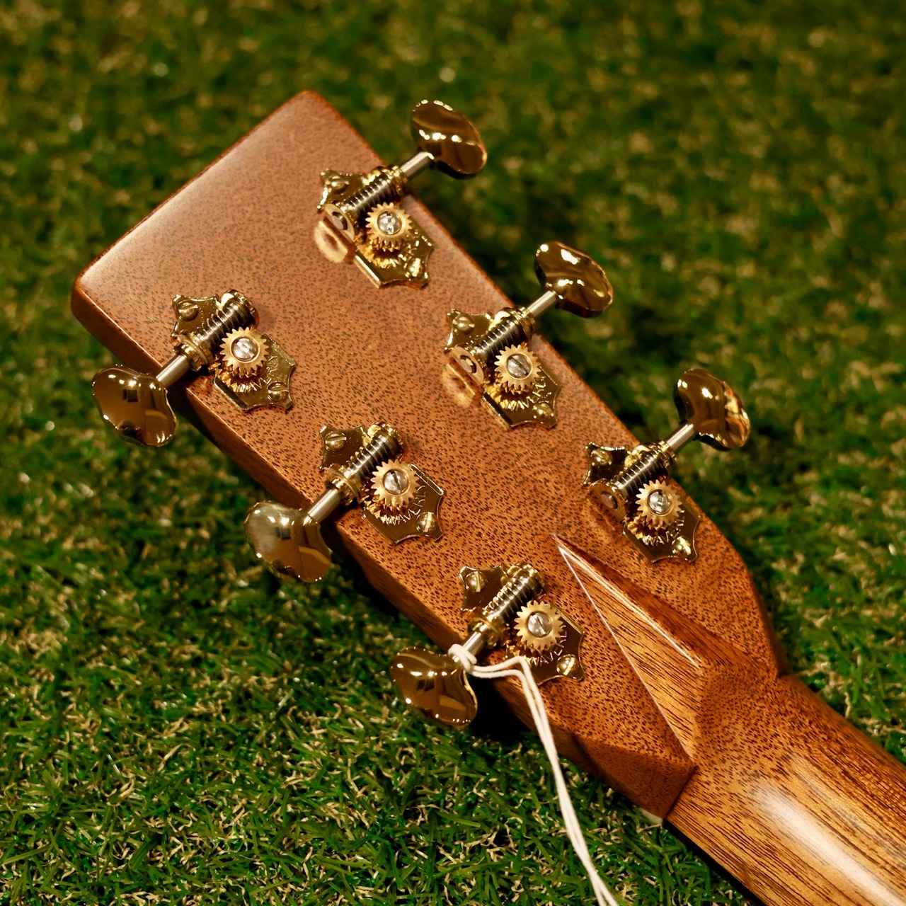 専用 Martin D-28 シリアルナンバー入り 木製プレート Martin D28 シリアルナンバー入り木製プレートです。 専用