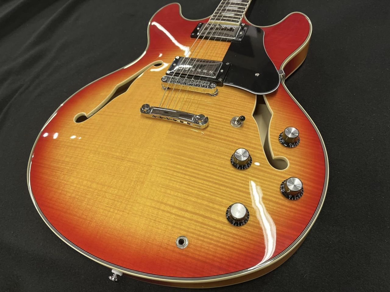 Sire Larry Carlton H7 CS (Cherry Sunburst)（新品）【楽器検索 