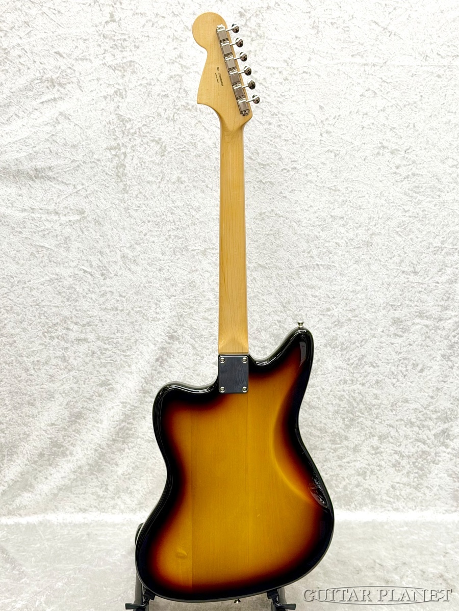 Fender Made In Japan Traditional 60s Jaguar -3-Color Sunburst