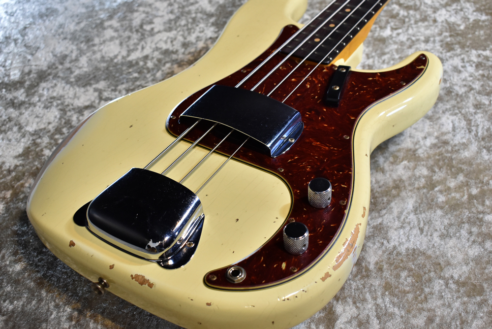 Fender Custom Shop 1964 Precision Bass Relic -Aged Vintage White