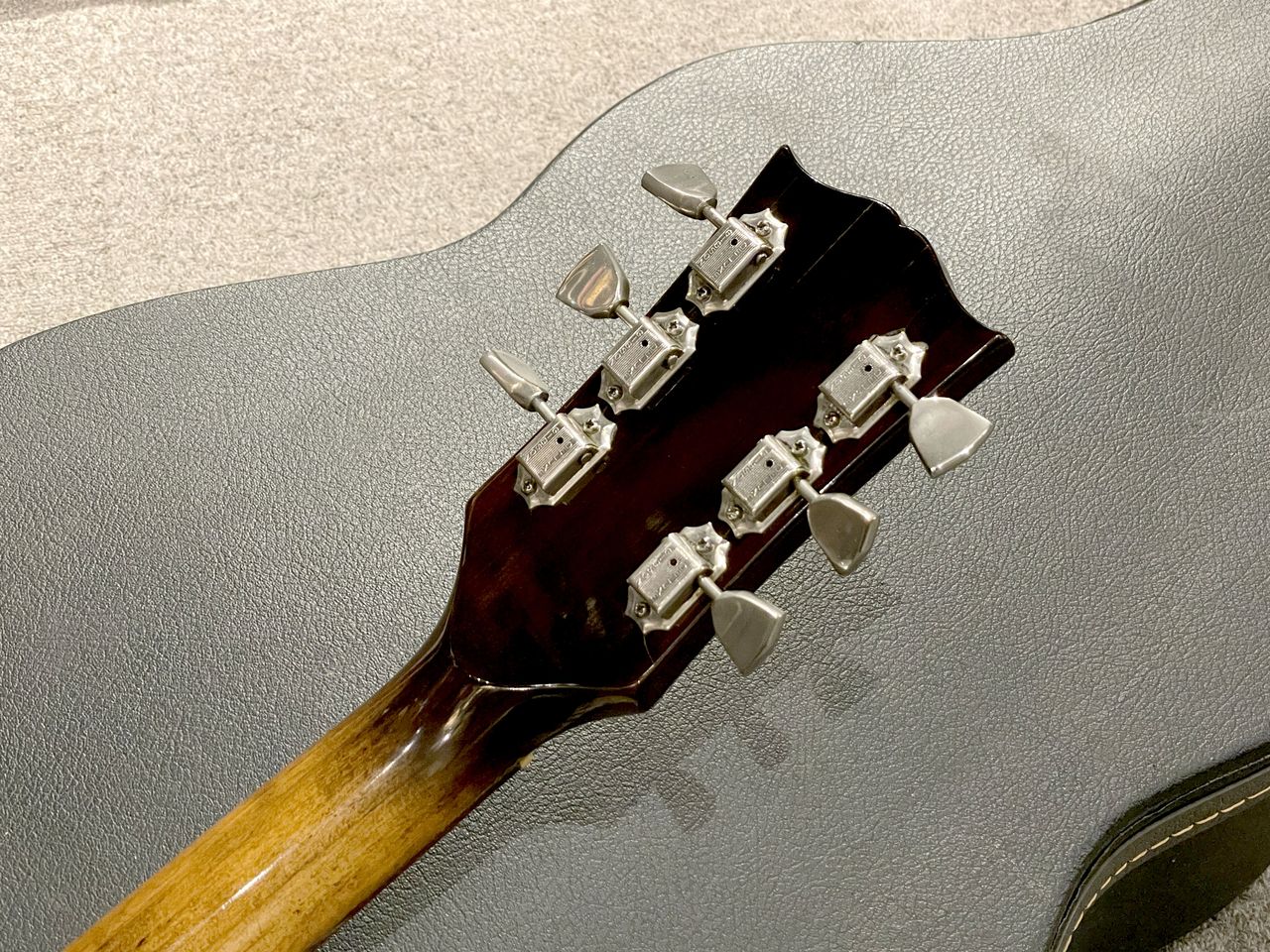 Gibson J-50 Deluxe（ビンテージ）【楽器検索デジマート】