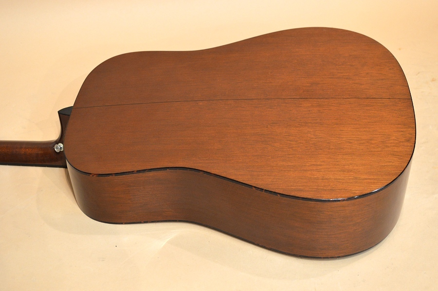 Martin D-18V Vintage Series Sunburst 2000年製（中古/送料無料