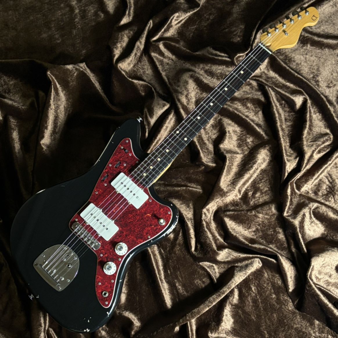 Black Smoker Guitar | MODELS TRAD MASTER Series