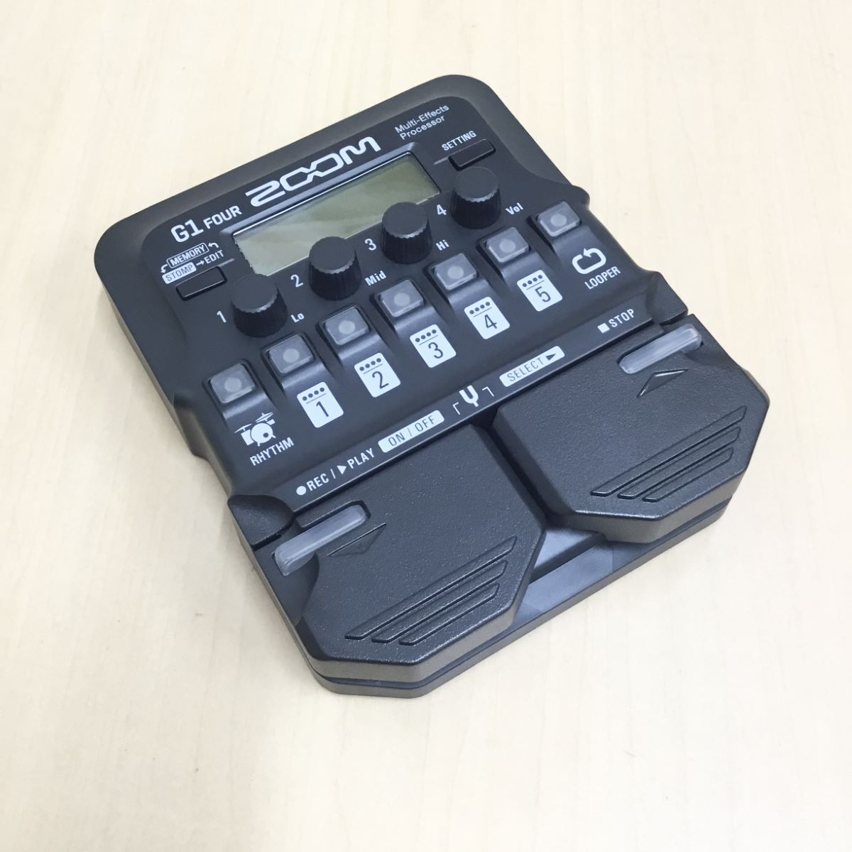 ZOOM G1fourギター - エフェクター