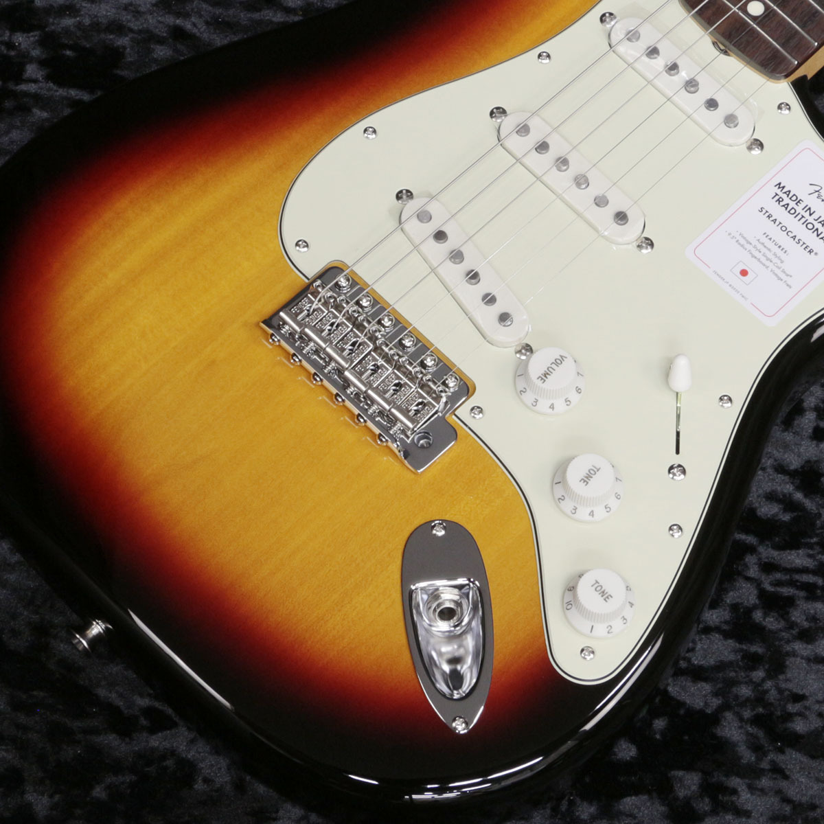 Fender MIJ Traditional 60s Stratocaster Rosewood 3-Color Sunburst