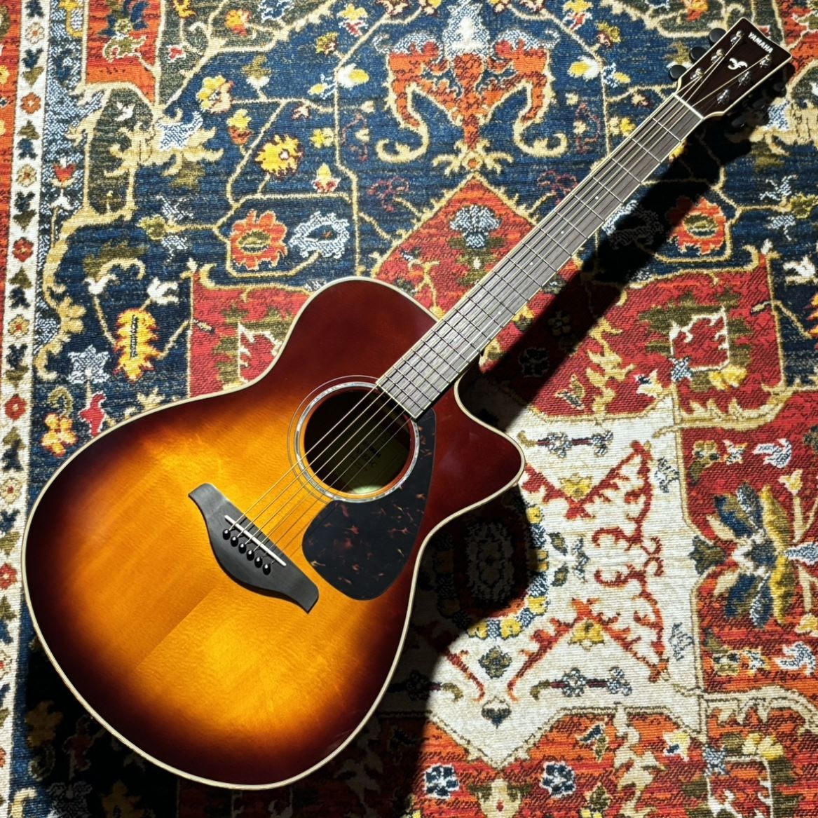 YAMAHA FSX825C BS(ブラウンサンバースト) アコースティックギター