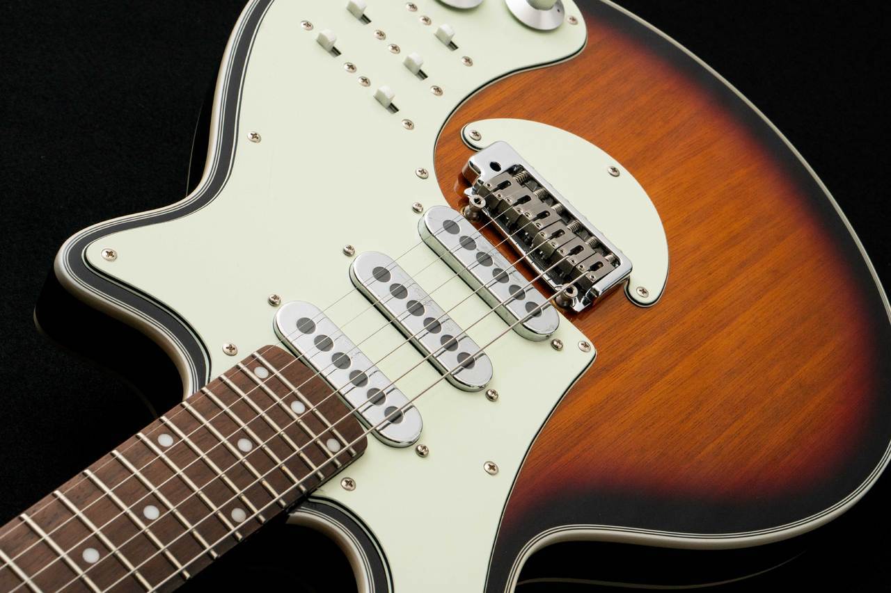 2018 Brian May 'Jazz' Sixpence 40周年記念 Guitarist Brian May of British rock band Queen, circa 1977