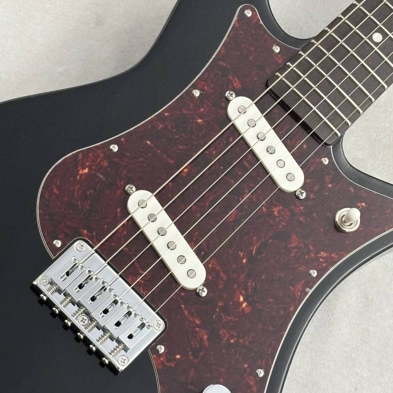 Vanzandt Bronson V ~Black~ #VZ0006 ≒2.70kg【新モデル】（新品