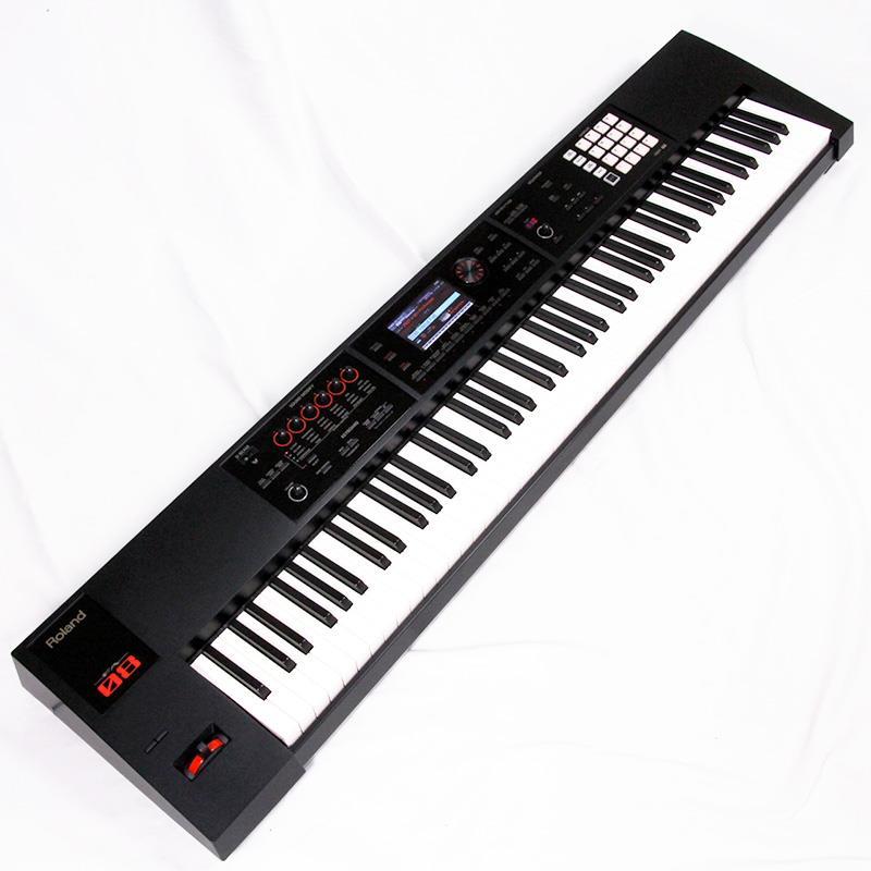 Roland FA-08 シンセサイザー(ソフトケース付) Roland USED 中古 FA-08 専用ソフトケース付属 ※配送事項要ご