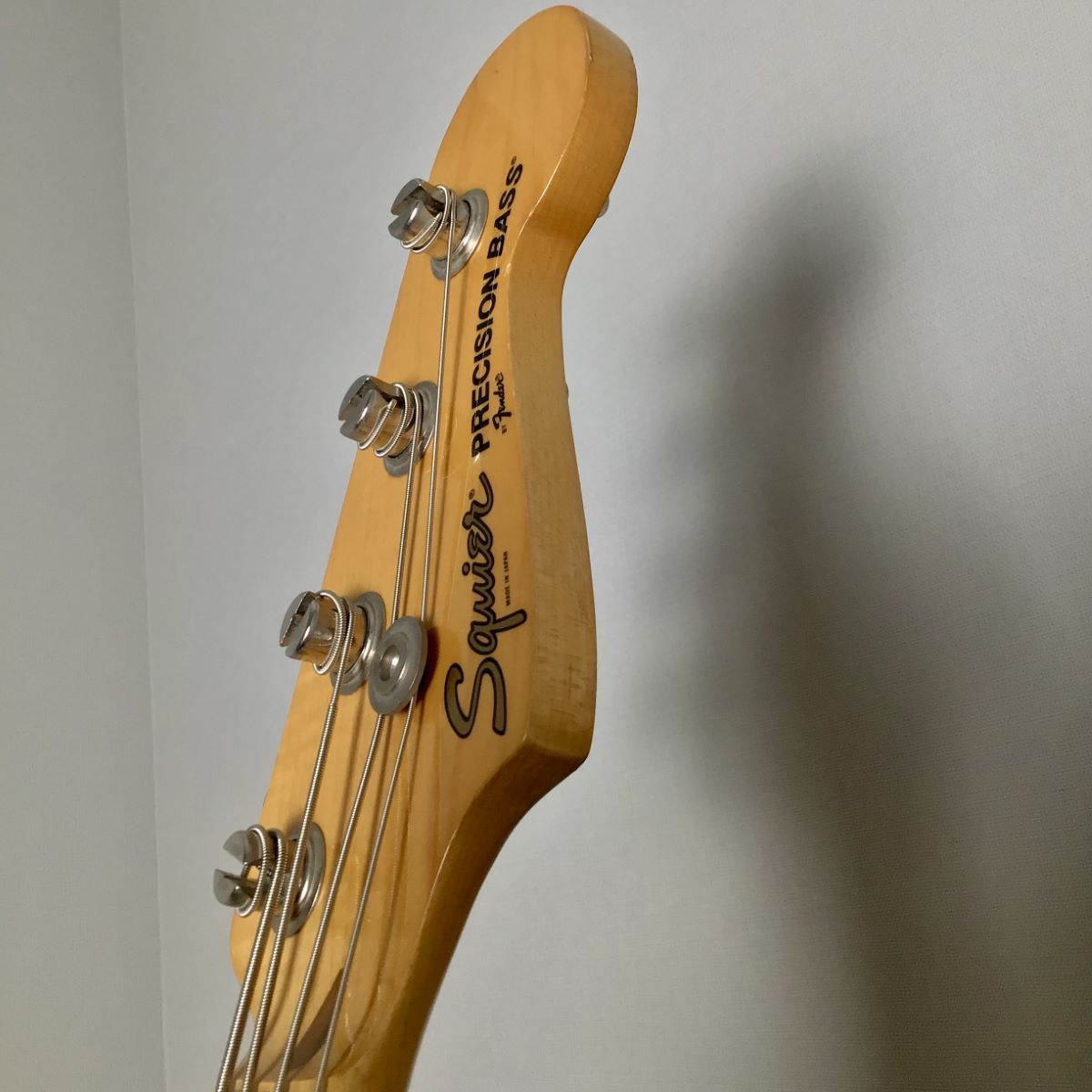 Squier by Fender Squier by Fender Precision Bass 1982 made in 