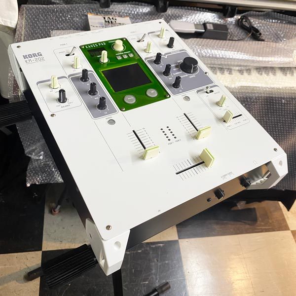 KORG KM 202 DJミキサー KAOSS PAD搭載 Amazon | KORG KM 202