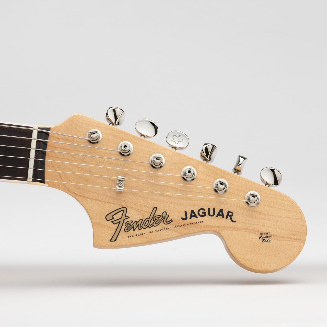 【即購入可】Fender Jaguar 塩塚モエカモデル Fender Moeka Shiotsuka Jaguar moni【11月末入荷予定/ご予約受付中