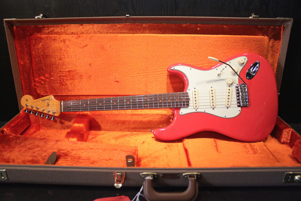 Fender American Vintage II 1961 Stratocaster Fiesta Red 2023