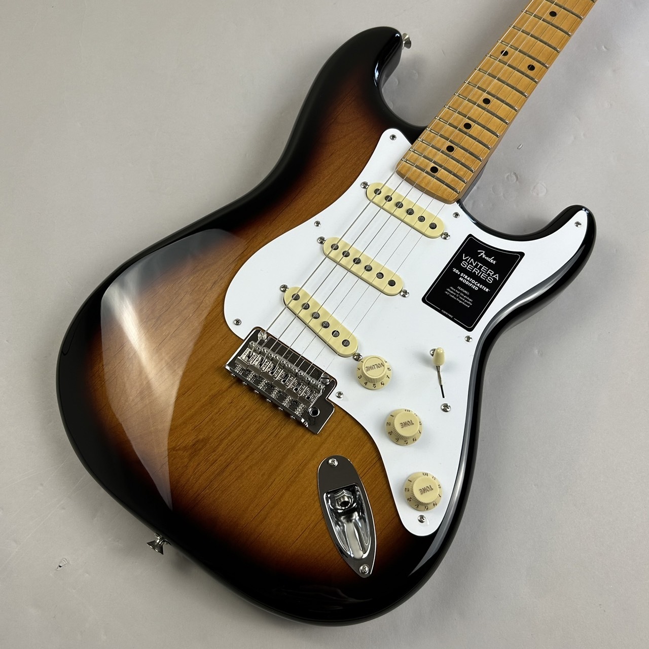 日本公式Fender(フェンダー)USA Stratocaster(ストラトキャスター)65年製ネック＋70年代ボディ(ノントレモロボディ) ハードケース付 フェンダー