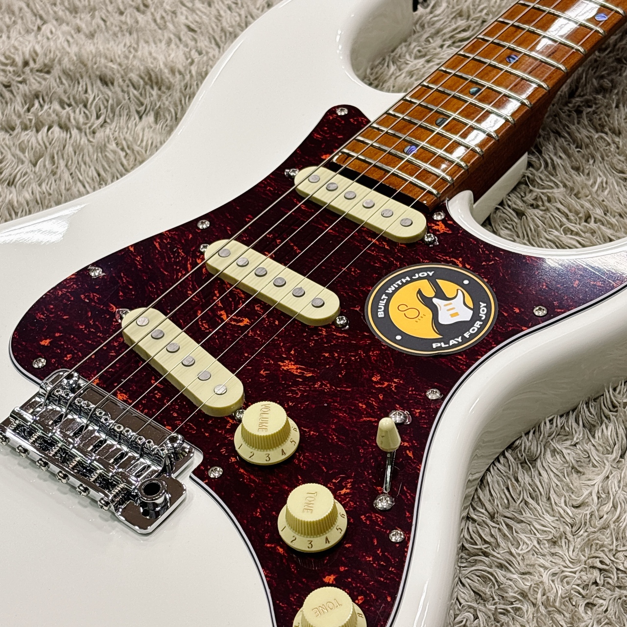 Sire Larry Carlton S7 Vintage / AWH (Antique White) 【生産