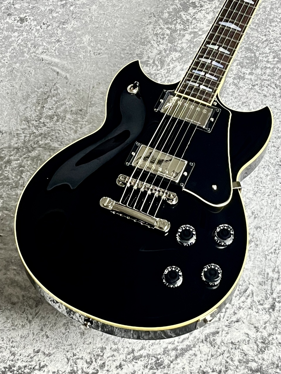 YAMAHA 【春の中古ギター祭り】SG 1820 Black 【2021's USED】【美品