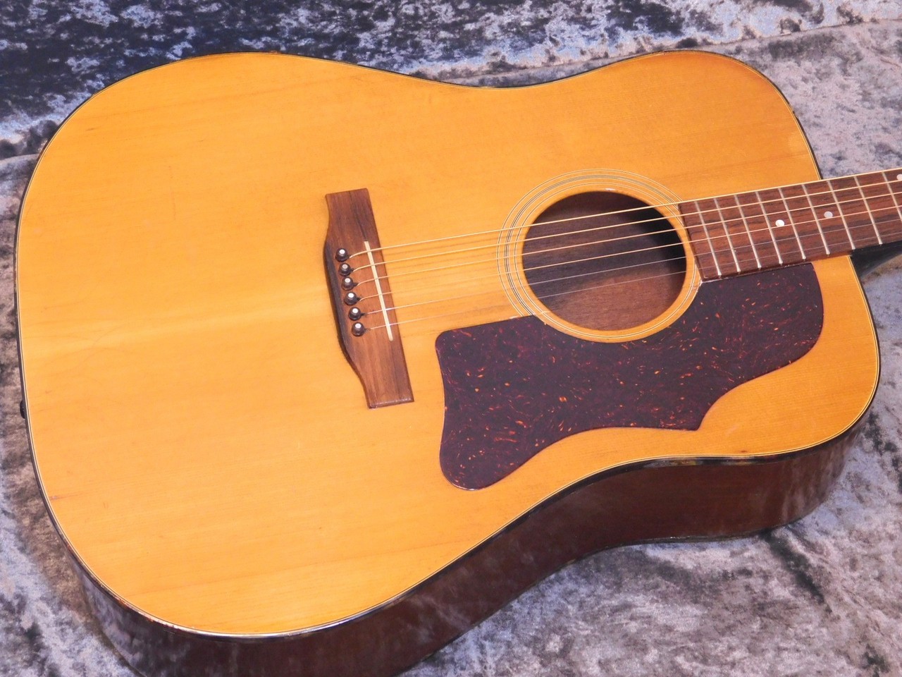 Gibson 1976年製　J-55　アコースティックギター　ヴィンテージ Gibson J-55 '76（ビンテージ）【楽器検索デジマート】