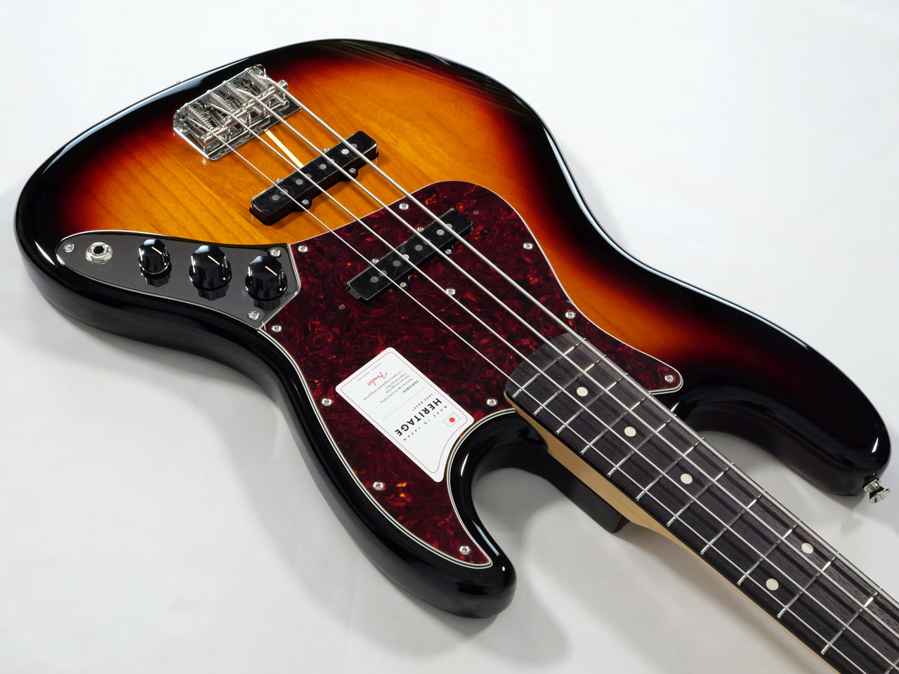 Fender Made in Japan Heritage 60s Jazz Bass 2023 (3-Color Sunburst 
