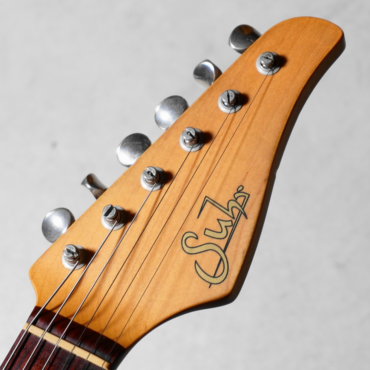 Suhr Classic S 2H 