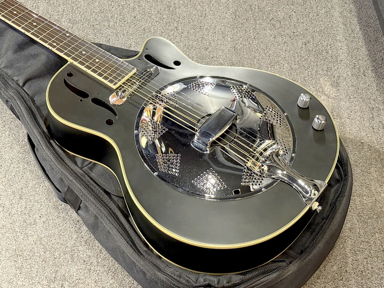 Morris RM-601（中古）【楽器検索デジマート】