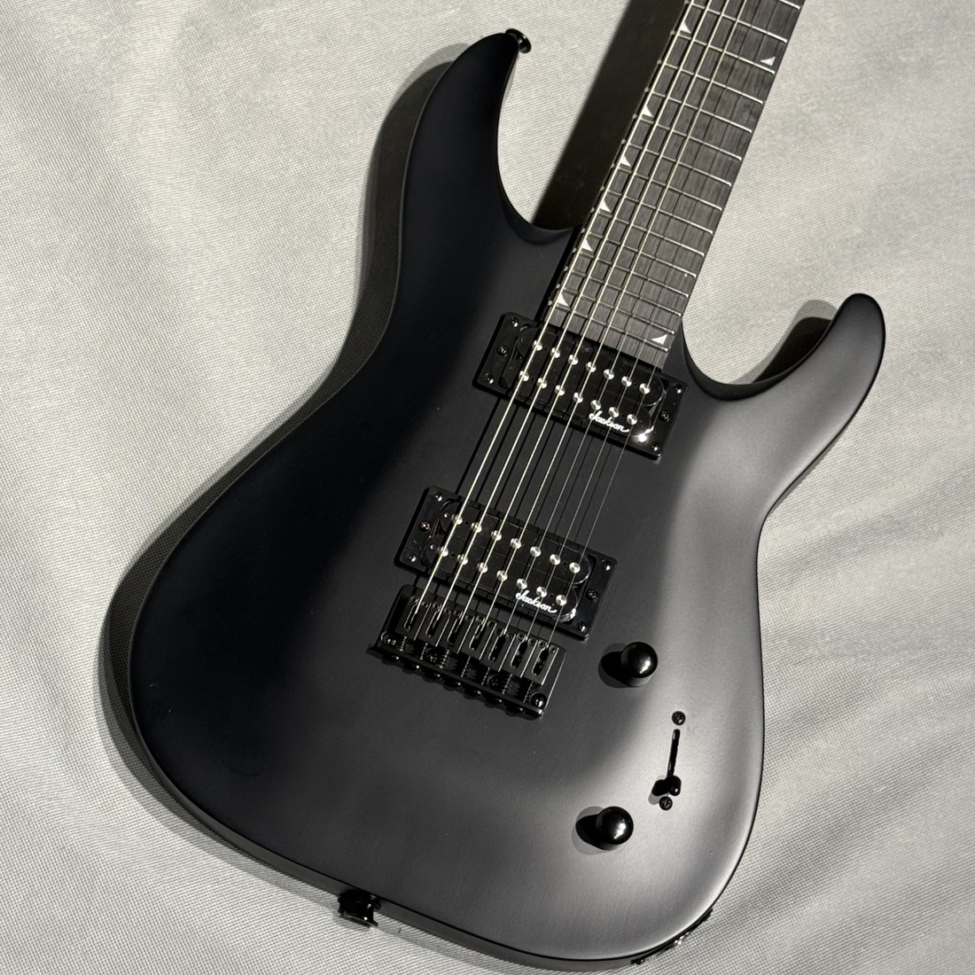 Jackson JS Series JS22-7 DKA HT AH FB HT STNBLK（新品特価）【楽器