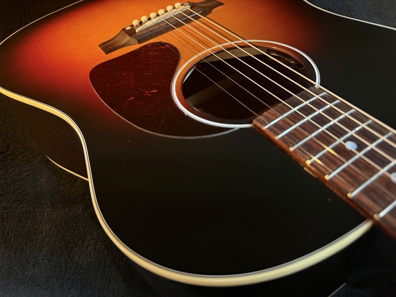 Gibson 【NEW】 Japan Exclusive Model J-45 Standard ~Triburst