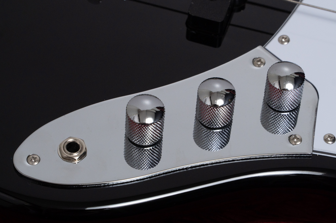 woofy basses ONE series Cavalier 4 Black（新品/送料無料）【楽器