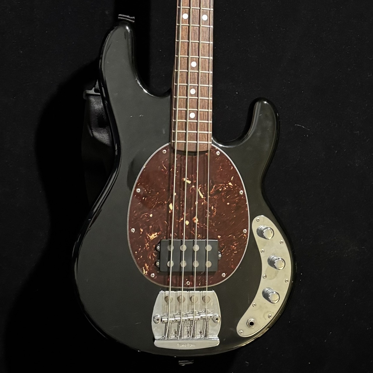 （中古）music man StingRay USA スティングレイ　ベース MUSIC MAN StingRay 【USA 2002年製】（中古）【楽器検索