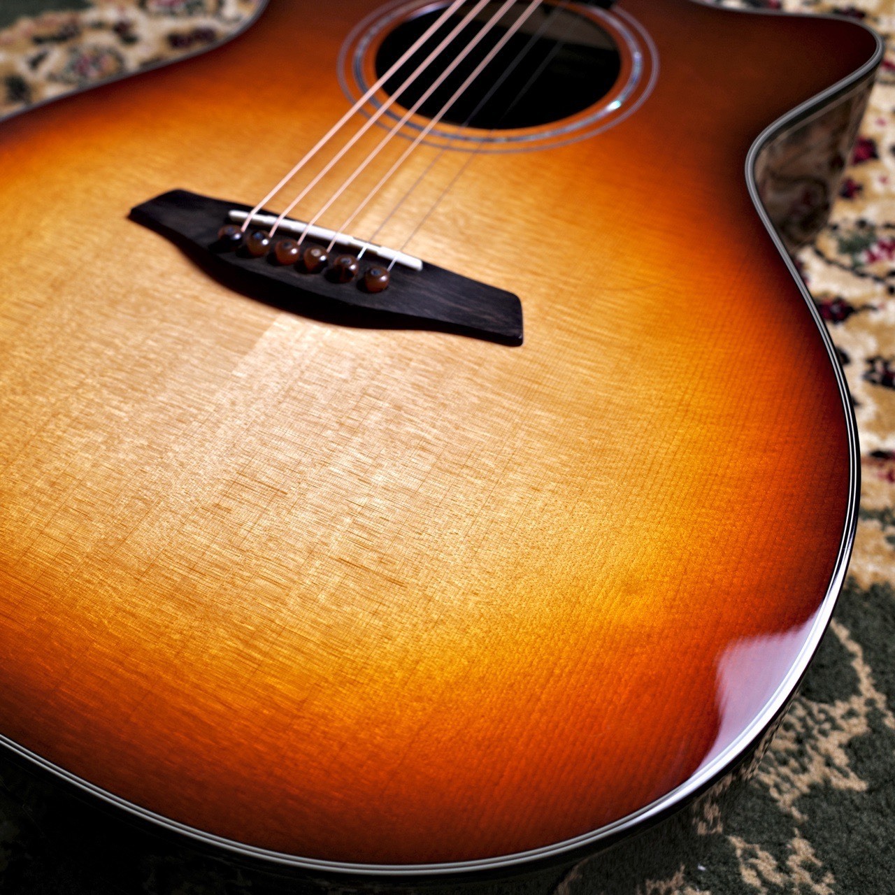 Furch Yellow OMc-SR Red Sunburst（新品/送料無料）【楽器検索