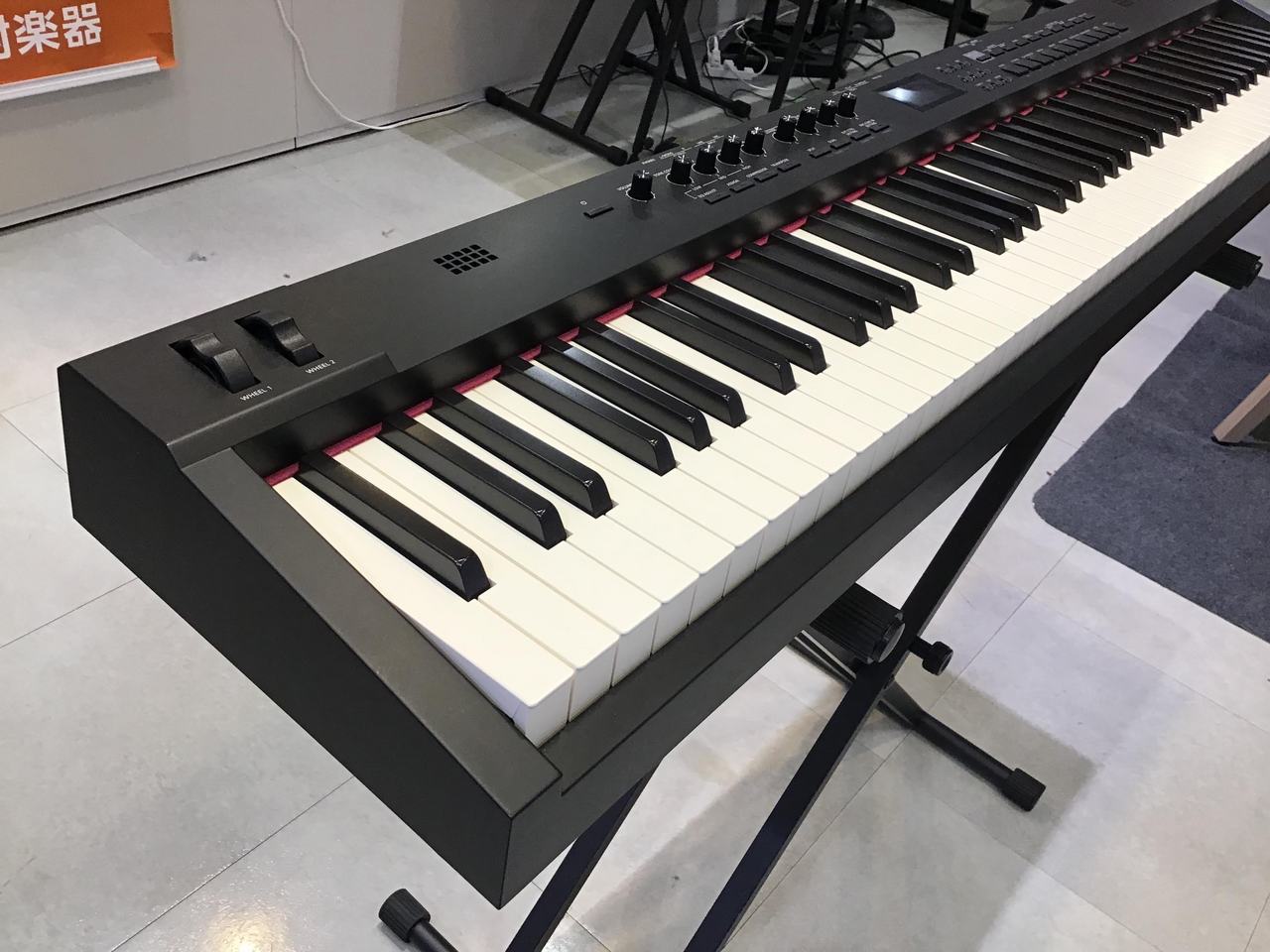 Roland RD-88 88鍵盤 ステージピアノ 電子ピアノ スピーカー内蔵 Roland RD-88 88鍵盤 ステージピアノ 電子ピアノ スピーカー内蔵