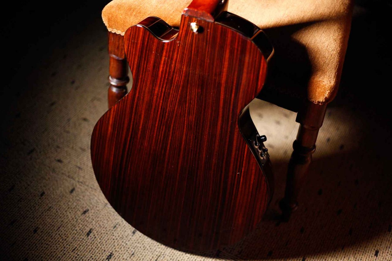 Crews Maniac Sound EG-1500C Black（新品）【楽器検索デジマート】