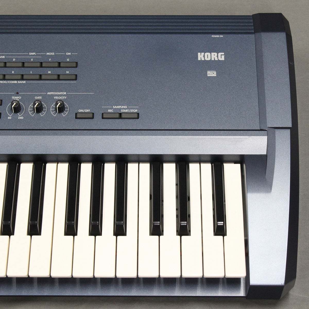 KORG TRITON EXTREME 76 【御茶ノ水本店】（中古/送料無料）【楽器検索