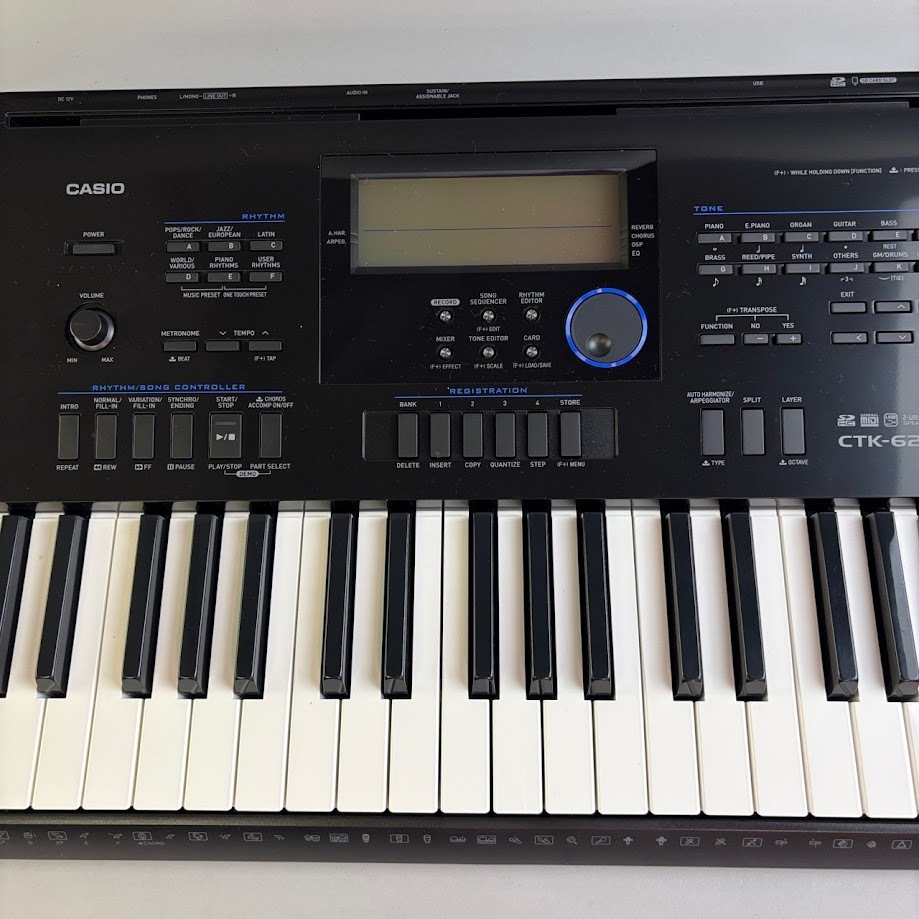 カシオ ハイグレードキーボードCTK-6200 純正スタンド付 CTK-6200 | ハイグレードキーボード | 電子楽器 | CASIO