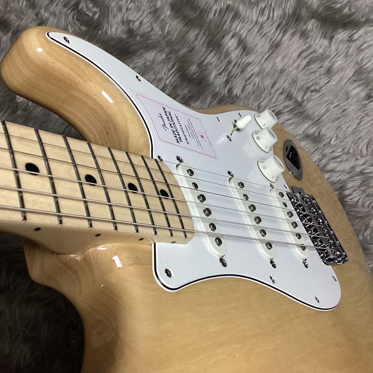 Fender Made in Japan Traditional 70s Stratocaster Maple