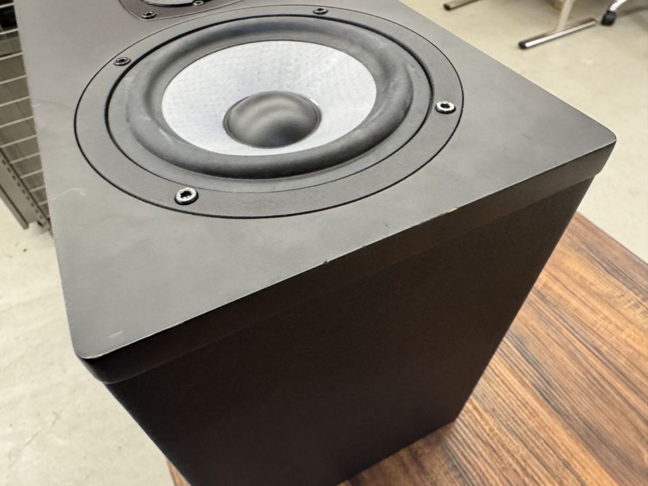 EVE Audio SC305 モニタースピーカー 1ペア価格（B級特価/送料無料