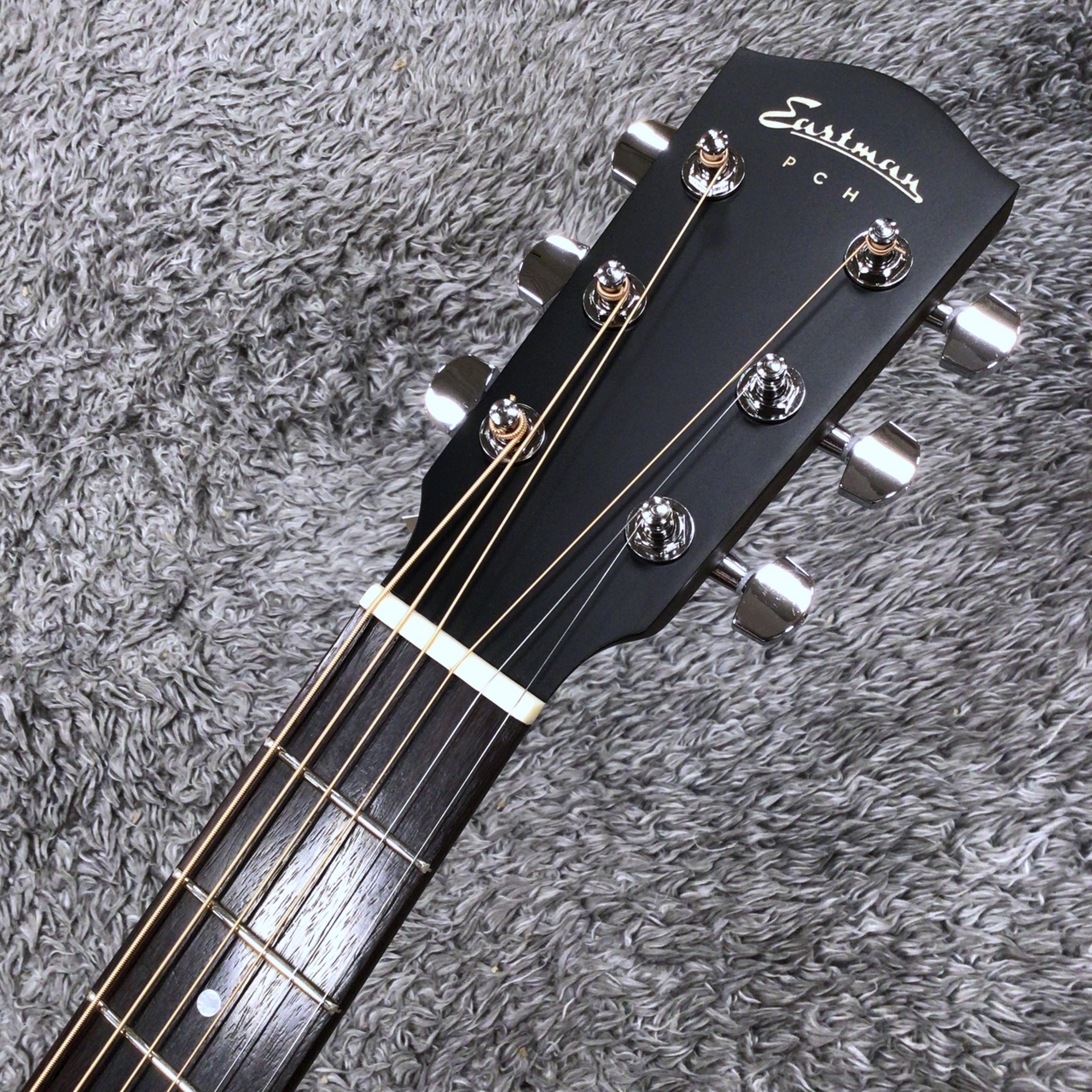 Eastman PCH2-TG-CLA Traveler【トップ単板】【トラベルサイズ