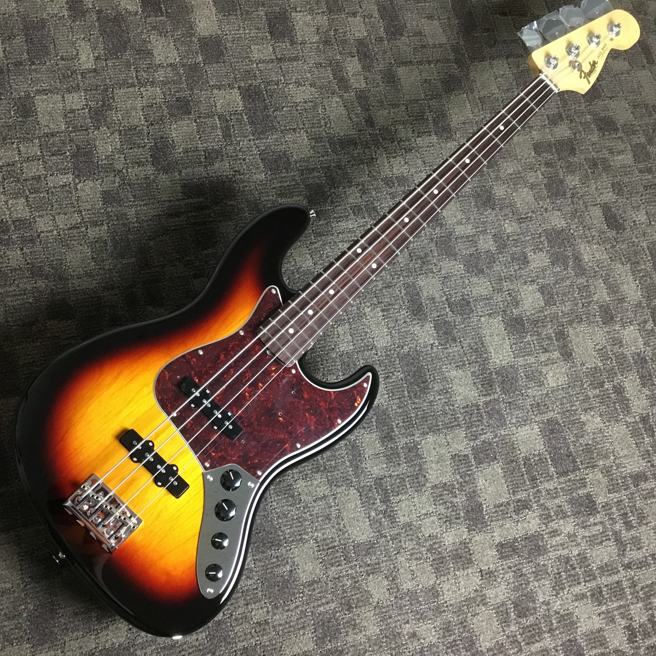 Fender Made in Japan Limited Active Jazz Bass 3-Color Sunburst 
