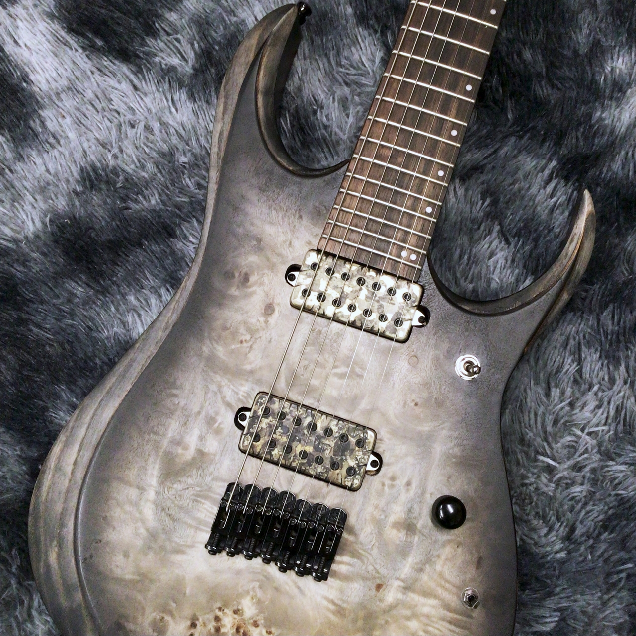 Ibanez RGD71ALPA-CKF (Charcoal Burst Black Stained Flat