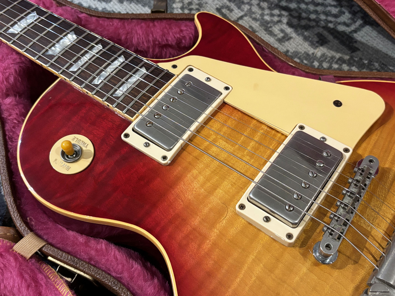 Gibson Les Paul Standard Reissue Flame Top / Heritage Cherry