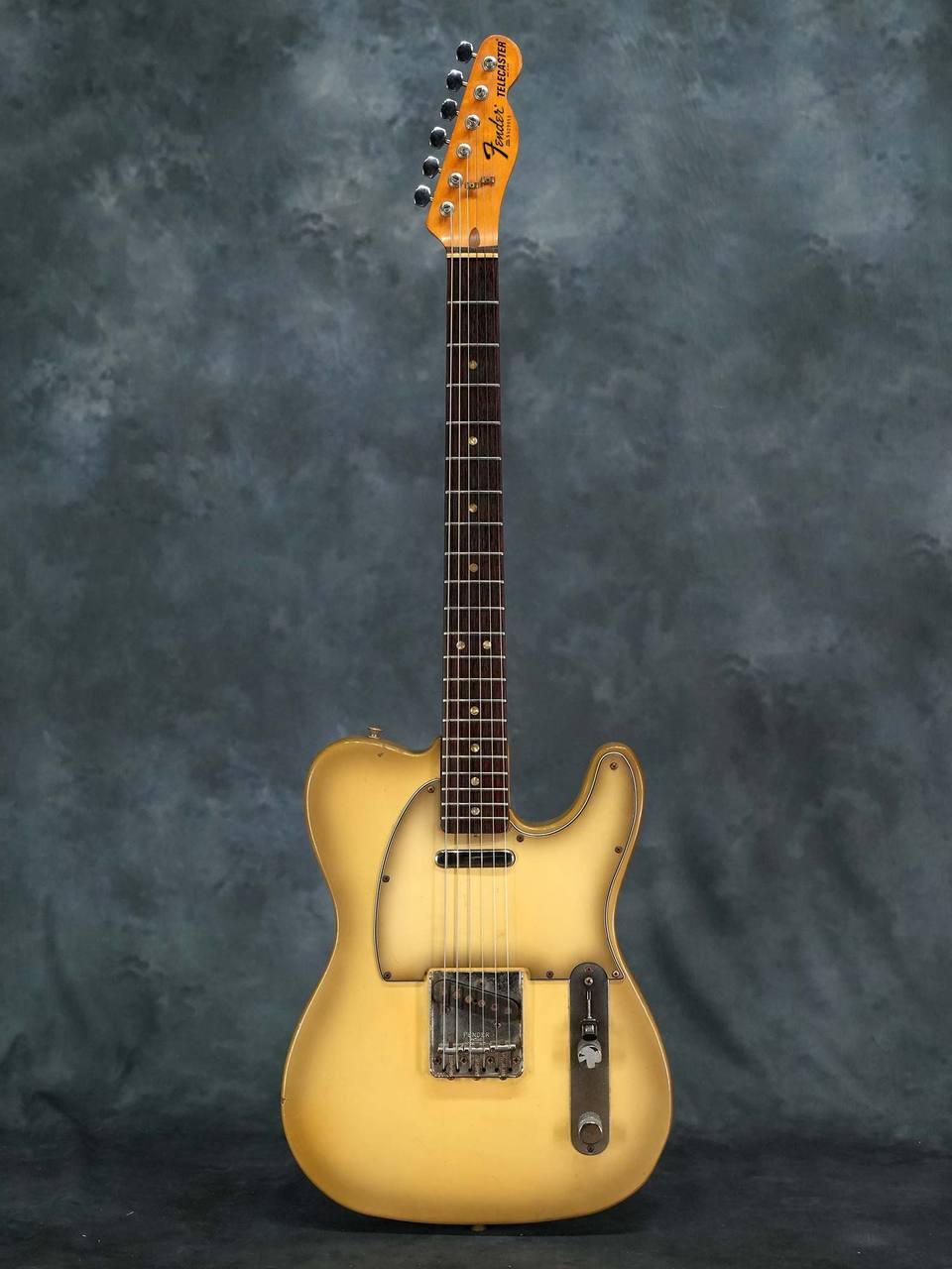 逆アンティグアカラーのテレキャスターカスタム 逆アンティグアカラー