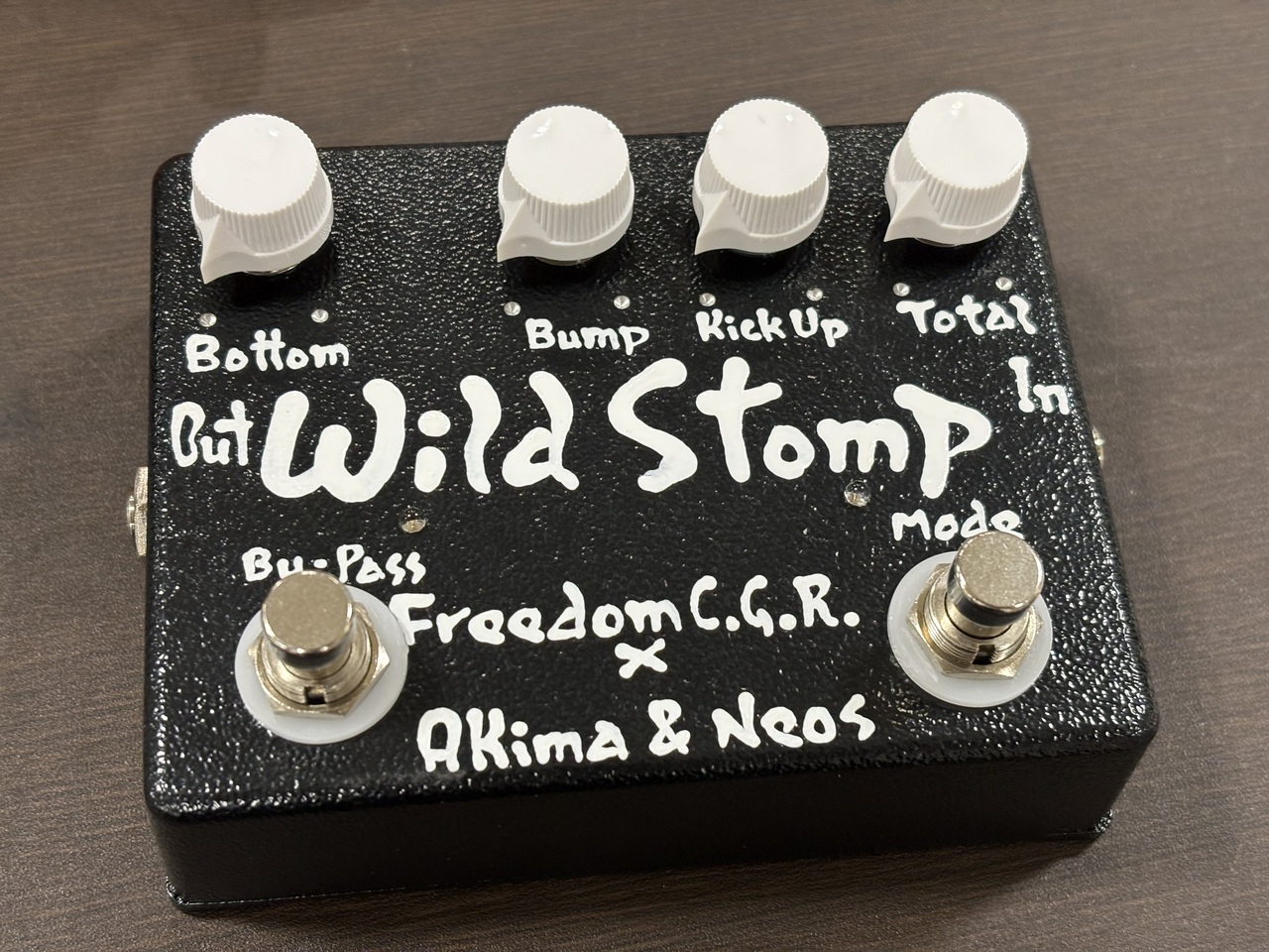 ベース Freedom Custom Guitar Wild Stomp (White) FREEDOM CUSTOM GUITAR RESEARCH Wild Stomp｜Ser.6W03｜（新品/送料