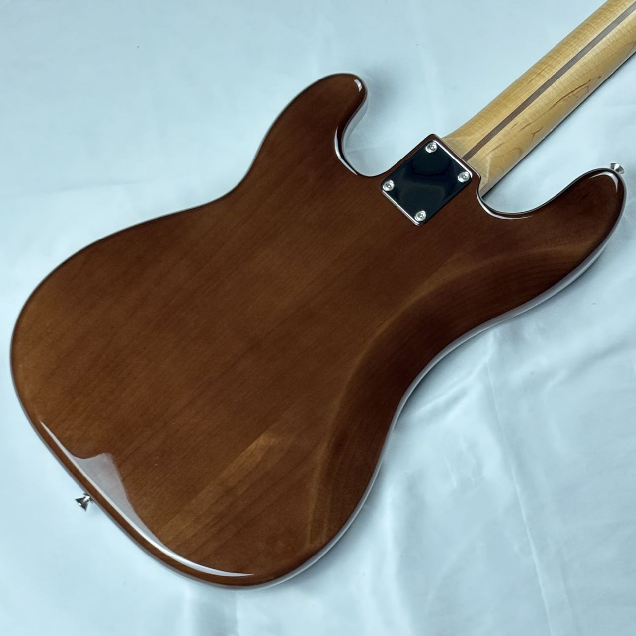 Fender Made in Japan Hybrid II Precision Bass Walnut Matching Head